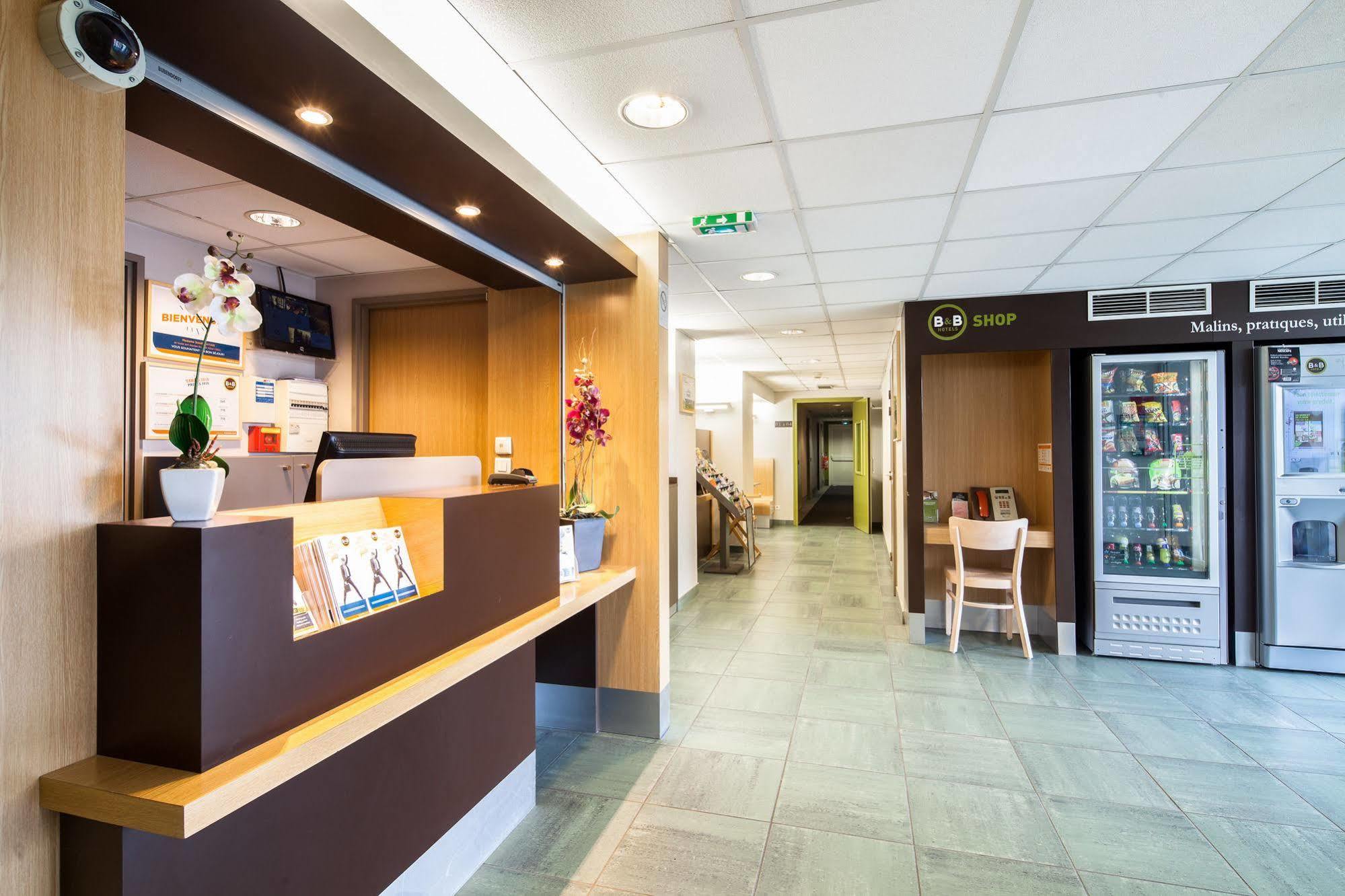 B&B Hotel Creil Chantilly Eksteriør billede